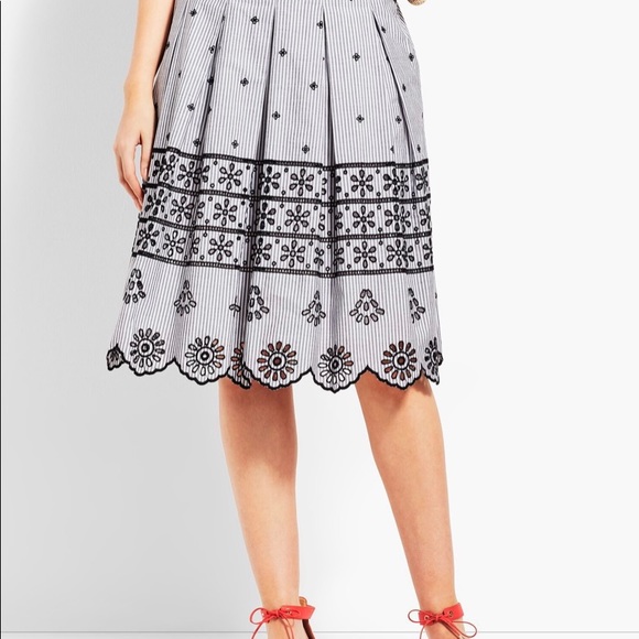 Talbots pleated stripe  skirt - Picture 2 of 3